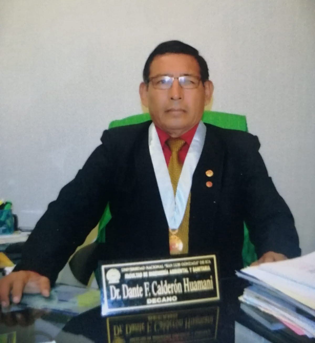 Dr. Dante Calderón